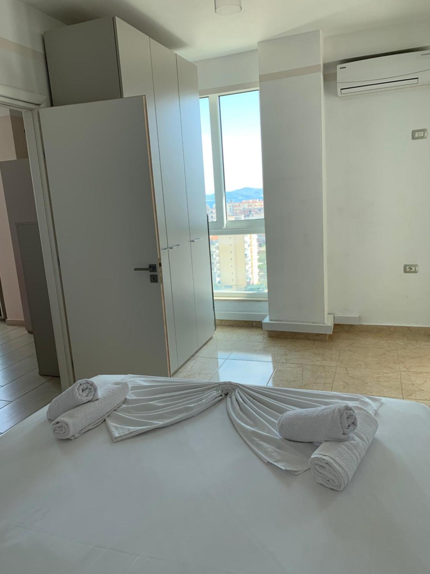 Guest - Sea Breeze Apartments Saranda Dış mekan fotoğraf